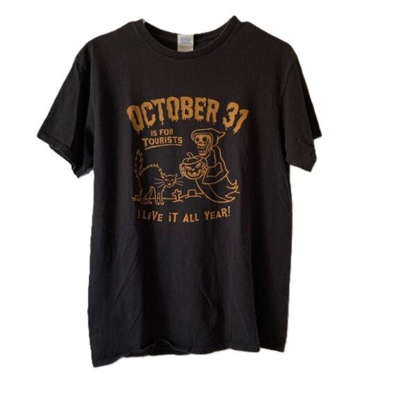 HALLOWEEN October 31 Is For Tourists Black T Shirt Adult UNISEX Medium - Picture 2 of 6